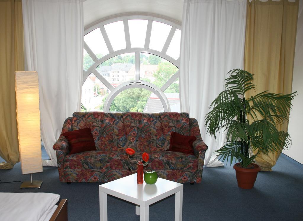 Atrium Hotel Crimmitschau Zimmer foto