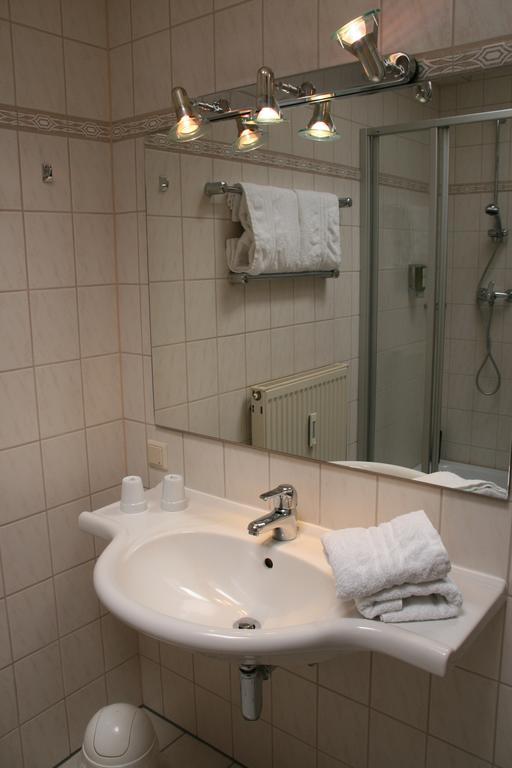 Atrium Hotel Crimmitschau Zimmer foto