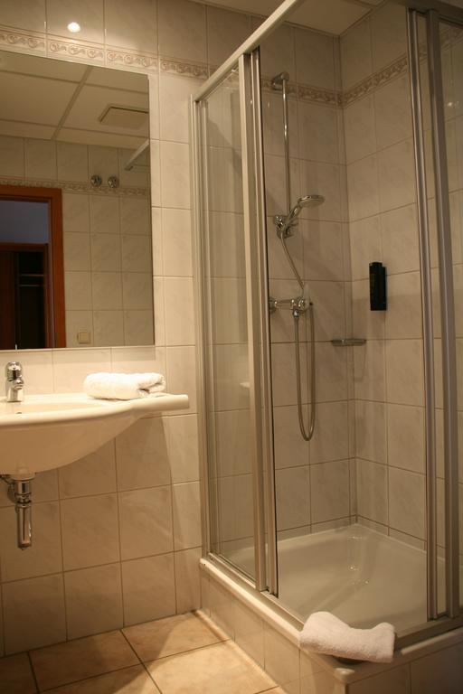 Atrium Hotel Crimmitschau Zimmer foto