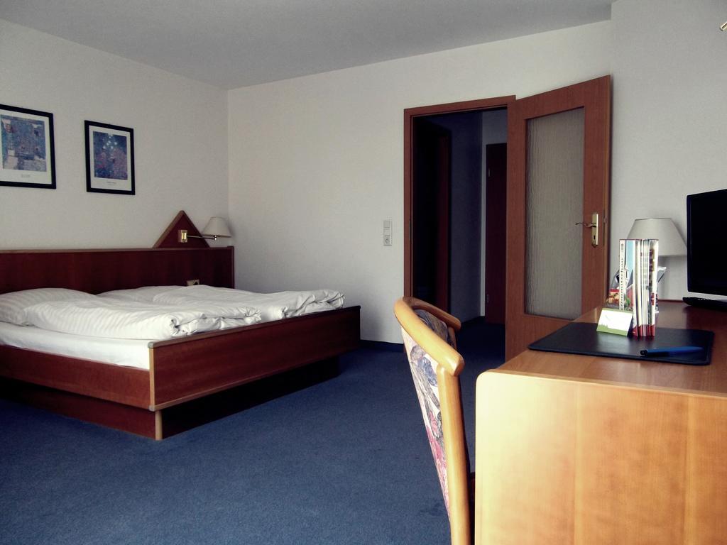 Atrium Hotel Crimmitschau Zimmer foto